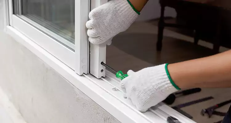 Automatic Sliding Glass Door Opener in Buenaventura Lakes, FL