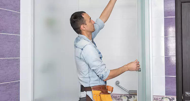 Glass Sliding Door Repair Near You in ⁣ Buenaventura Lakes, FL