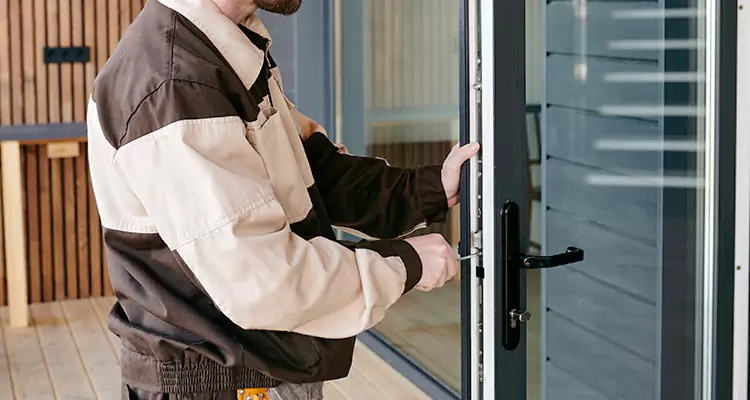 Top Rated Patio Door Lock RepairPatio Door Locking Mechanism Broken Repair in Buenaventura Lakes, FL